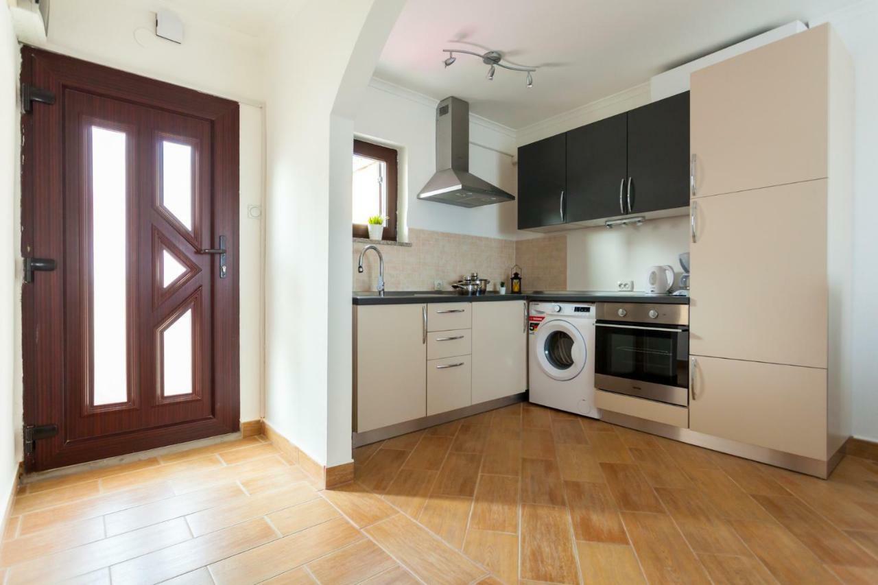 Apartment Nonna Krk Town Eksteriør bilde